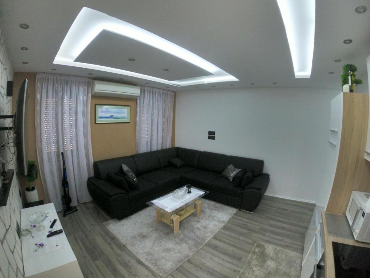 Apartmani Majetic Omisalj Exterior photo