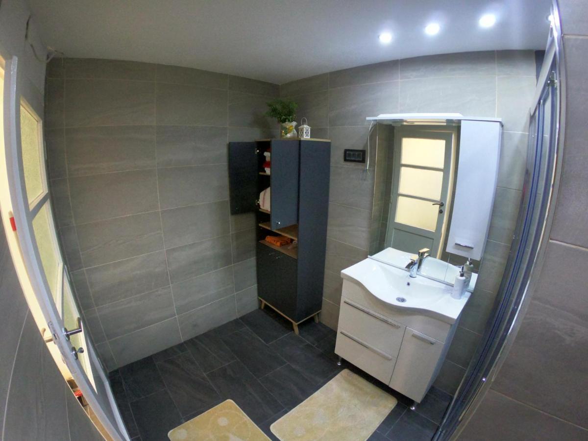 Apartmani Majetic Omisalj Exterior photo