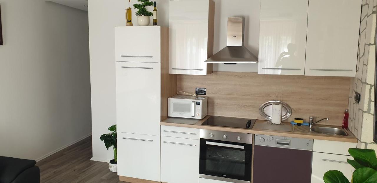 Apartmani Majetic Omisalj Exterior photo